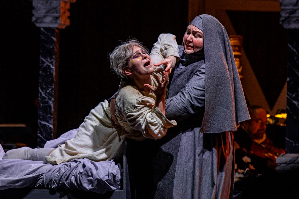 Scene from Wolf Trap Opera's Dialogues of the Carmelites.